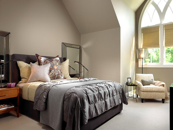 Concuss Welcoming Decorating Ideas for People You Care : Luxury Modern Bedroom Design Reading Lamps On Each Side Of The Bed