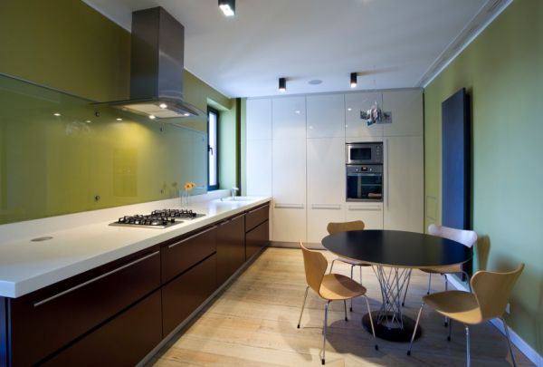 Best Living Room Design Ideas; Adding Coffee Table as a Part of Beauty : Simplicity Of The Noguchi Cyclone Table Allows It To Be Used Even In Small Spaces