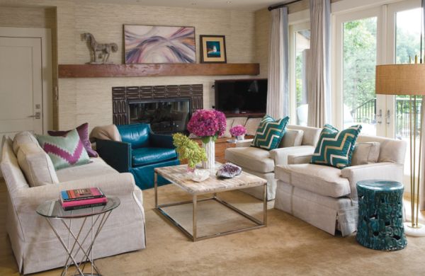 Best Living Room Design Ideas; Adding Coffee Table as a Part of Beauty : Transitional Living Room Showcases The Cyclone Side Table